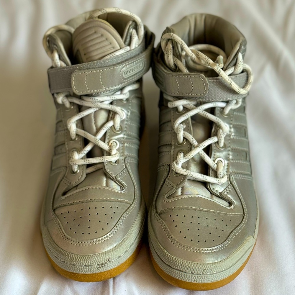 Ivy Park Forum Mids. Worn. Good condition. Size: 7.5W